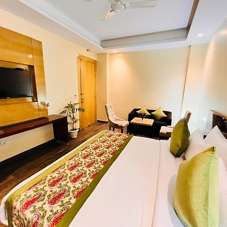 Hotel Banz Near Indira Gandhi Airport Delhi New Delhi Buitenkant foto