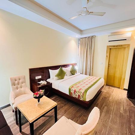 Hotel Banz Near Indira Gandhi Airport Delhi New Delhi Buitenkant foto