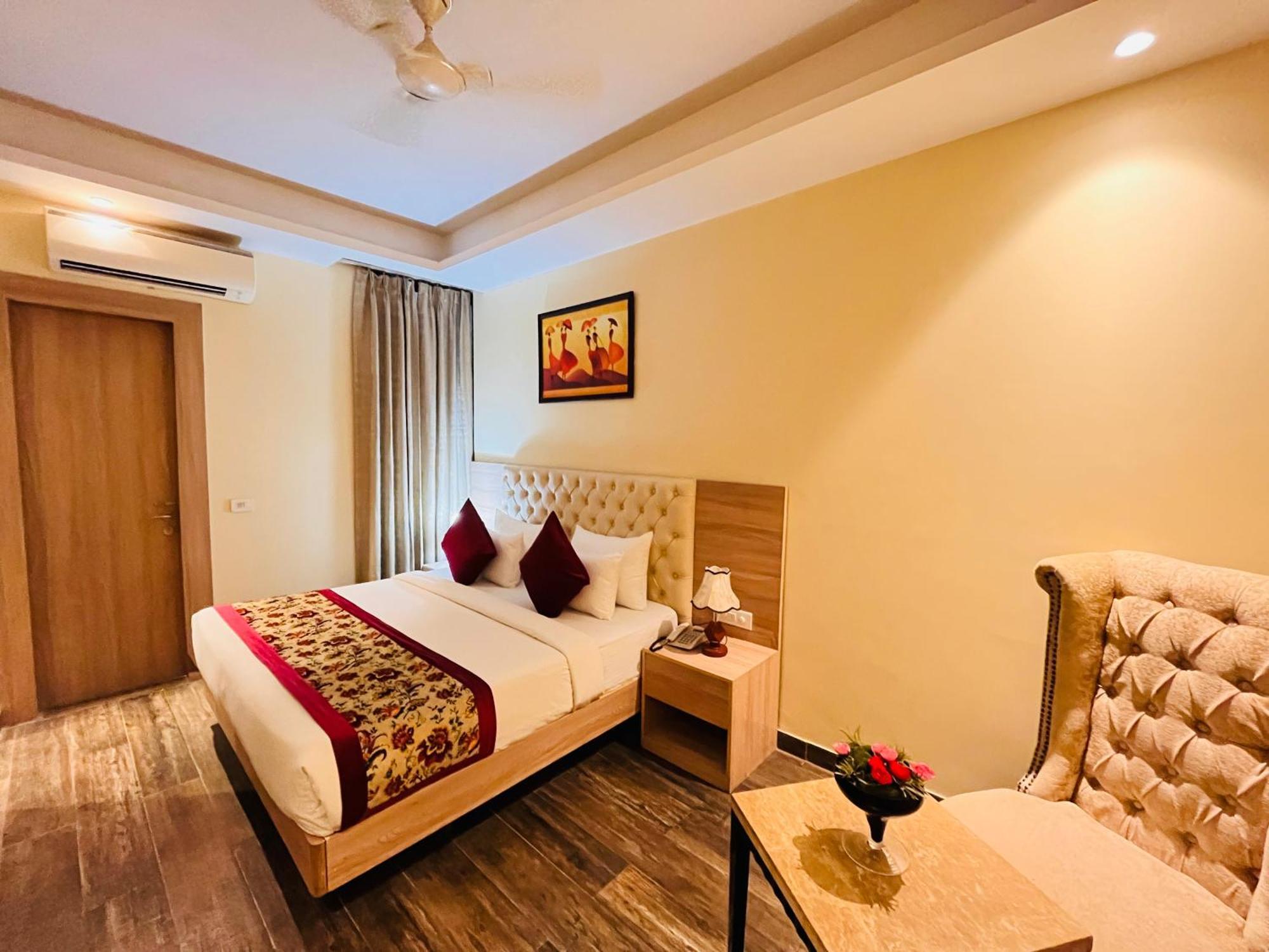 Hotel Banz Near Indira Gandhi Airport Delhi New Delhi Buitenkant foto