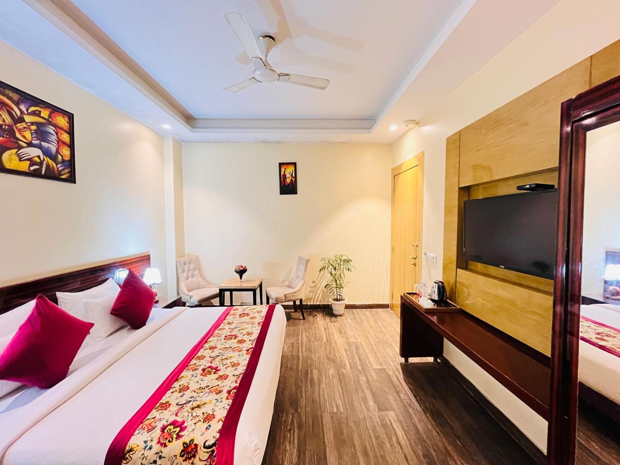 Hotel Banz Near Indira Gandhi Airport Delhi New Delhi Buitenkant foto
