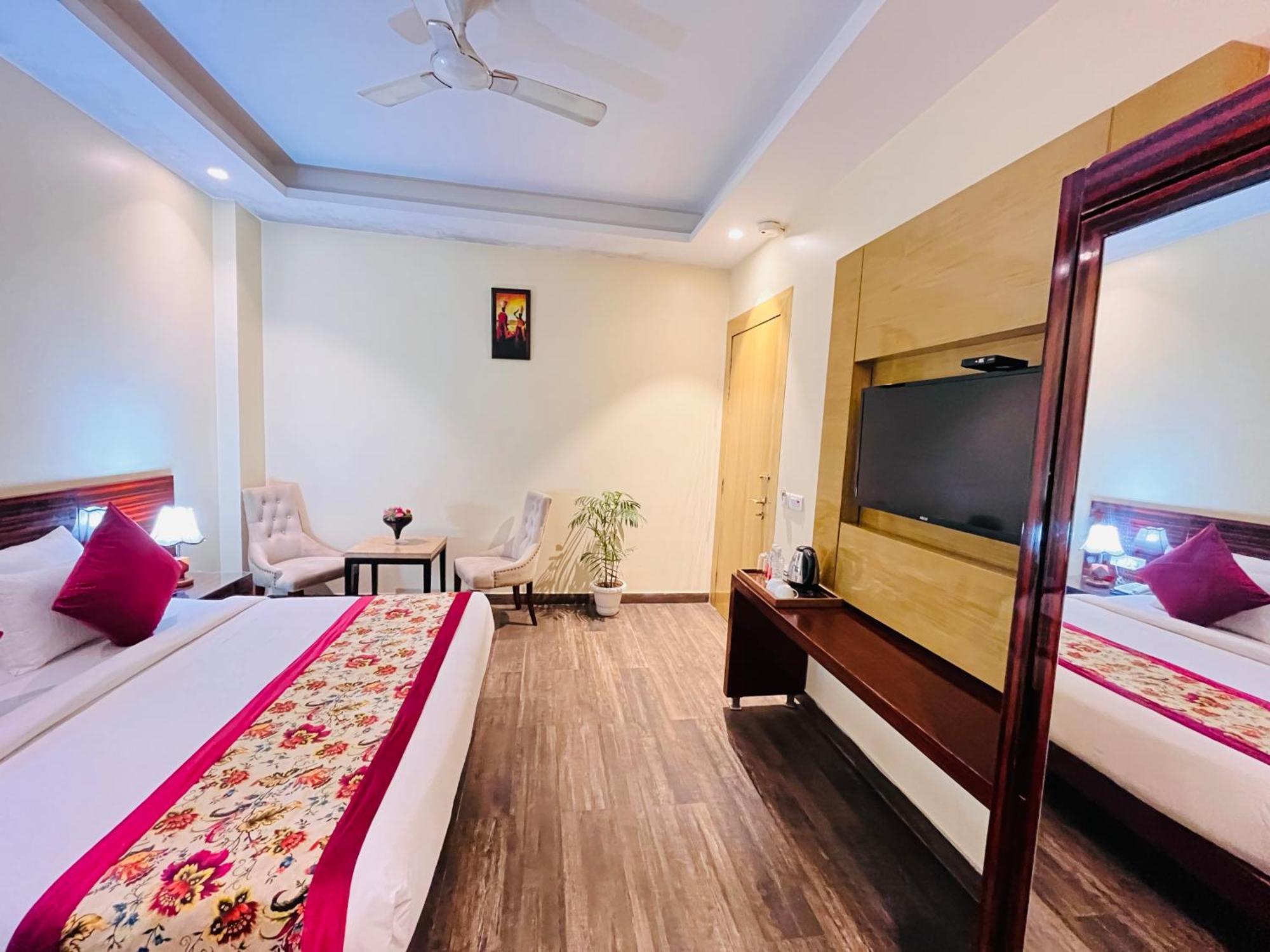 Hotel Banz Near Indira Gandhi Airport Delhi New Delhi Buitenkant foto