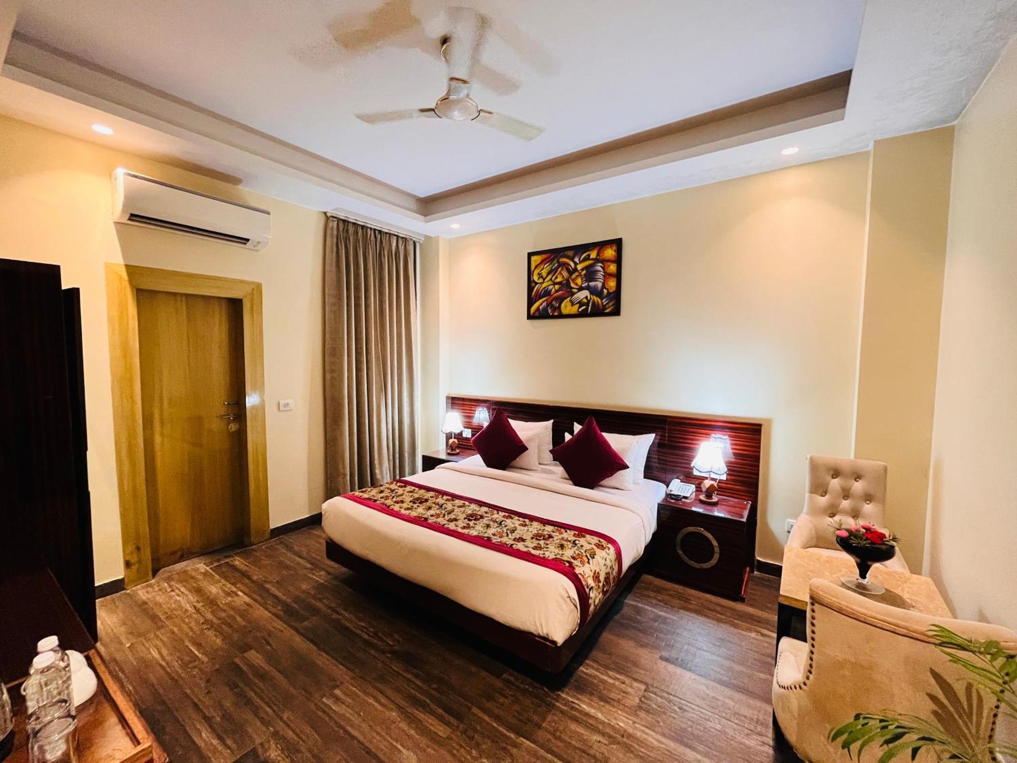 Hotel Banz Near Indira Gandhi Airport Delhi New Delhi Buitenkant foto