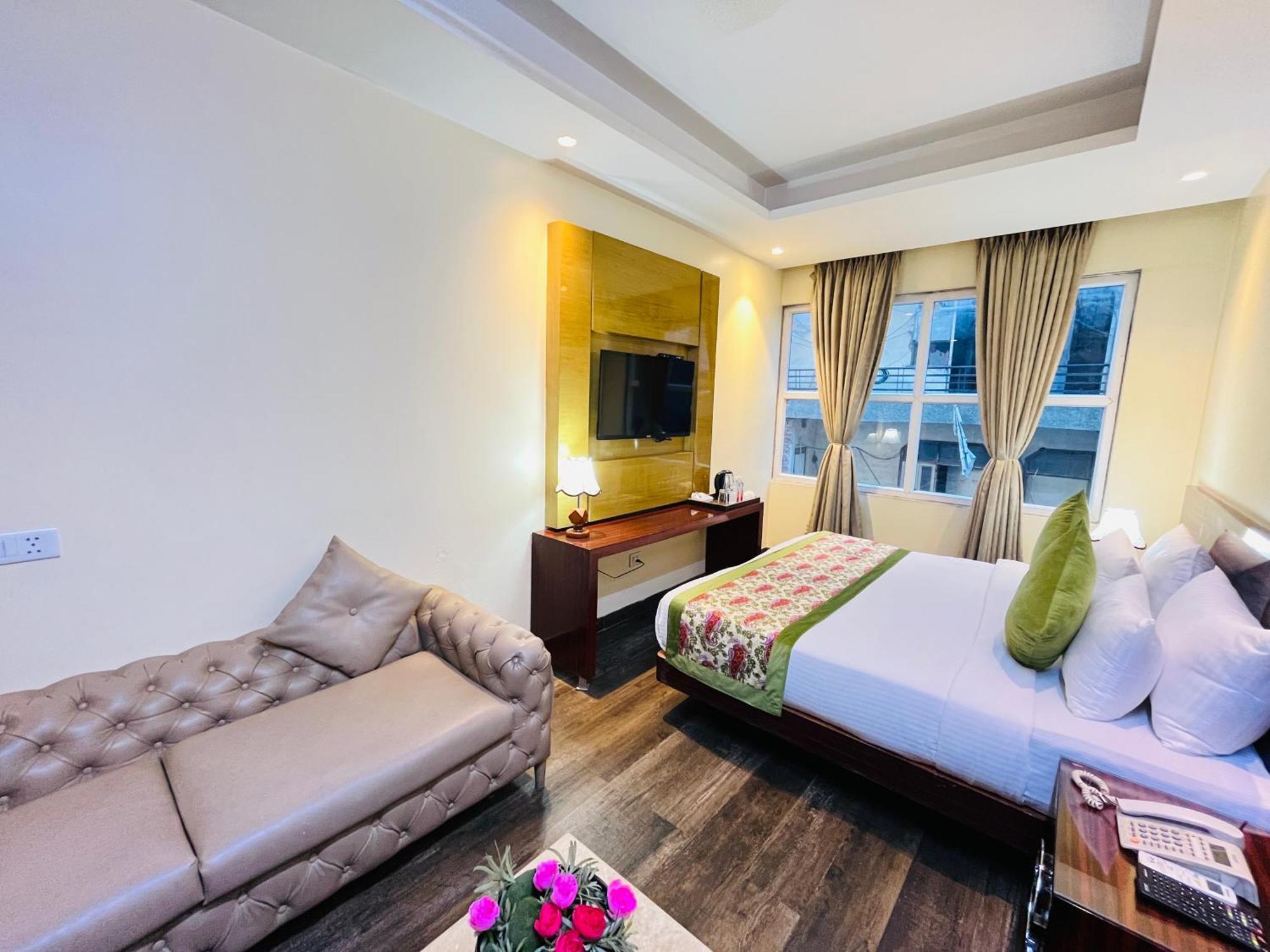 Hotel Banz Near Indira Gandhi Airport Delhi New Delhi Buitenkant foto