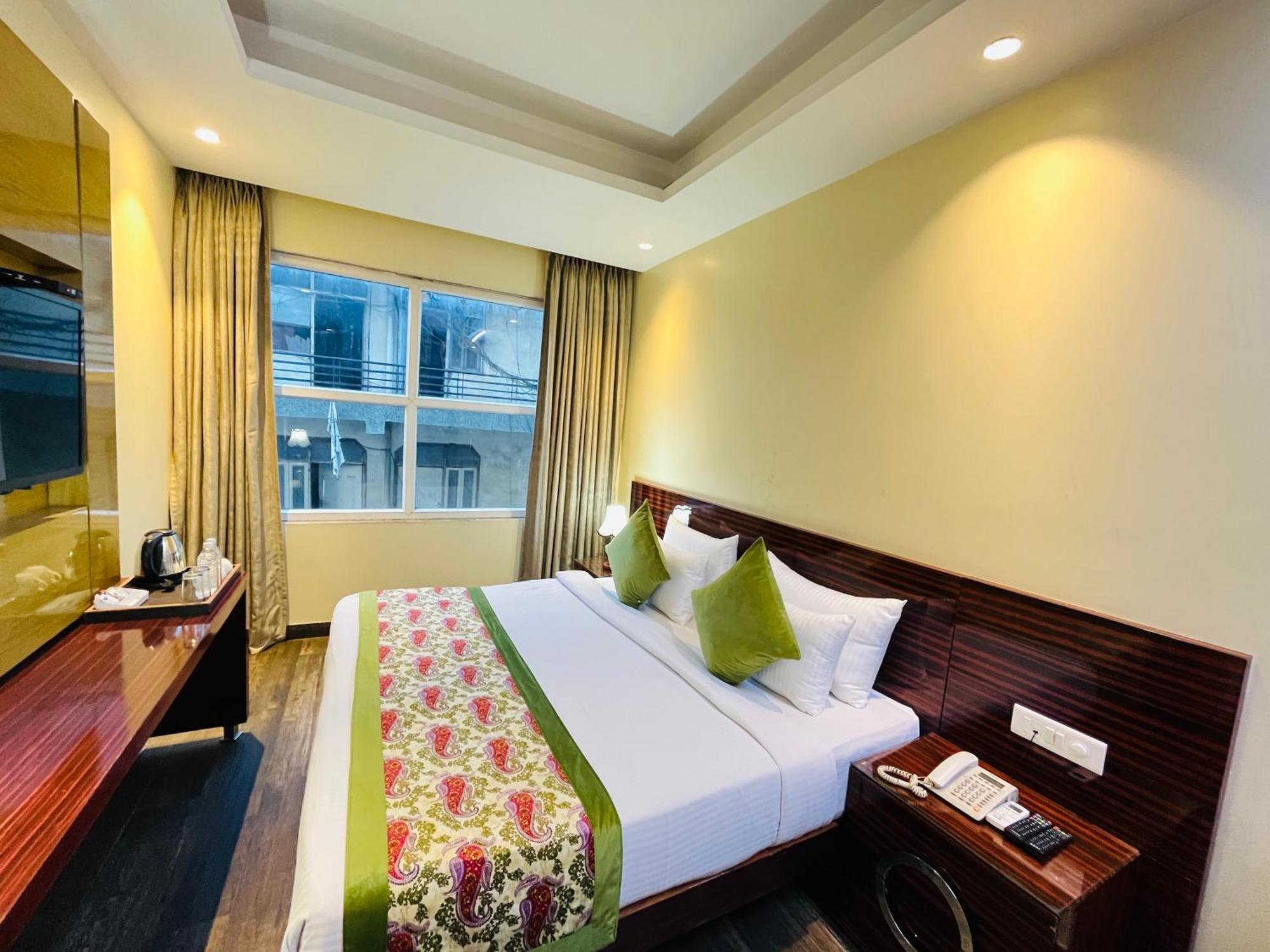 Hotel Banz Near Indira Gandhi Airport Delhi New Delhi Buitenkant foto
