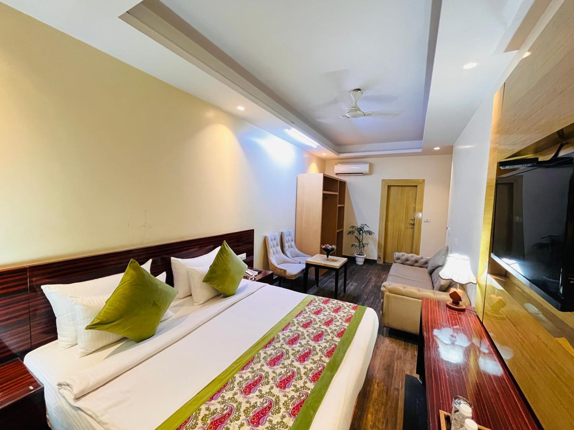 Hotel Banz Near Indira Gandhi Airport Delhi New Delhi Buitenkant foto