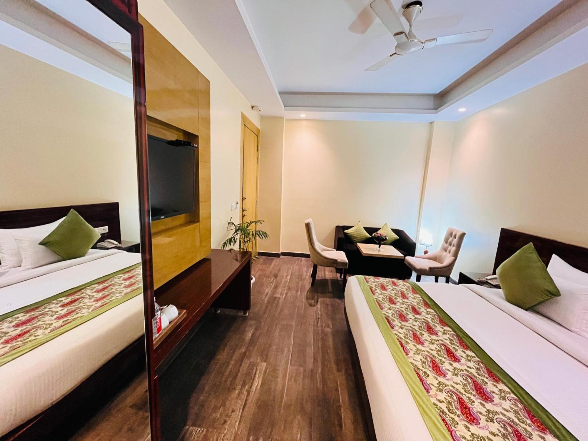 Hotel Banz Near Indira Gandhi Airport Delhi New Delhi Buitenkant foto
