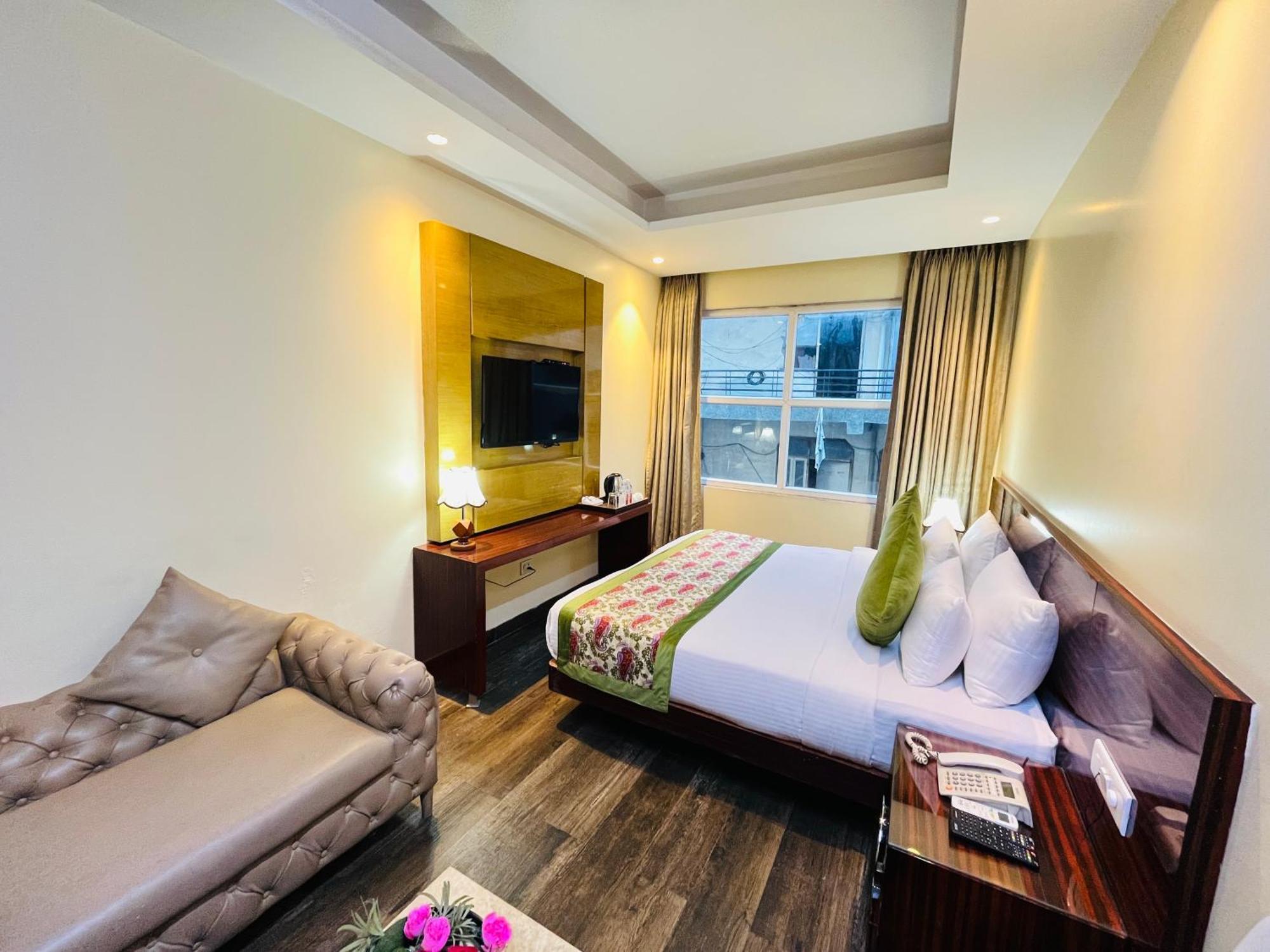 Hotel Banz Near Indira Gandhi Airport Delhi New Delhi Buitenkant foto