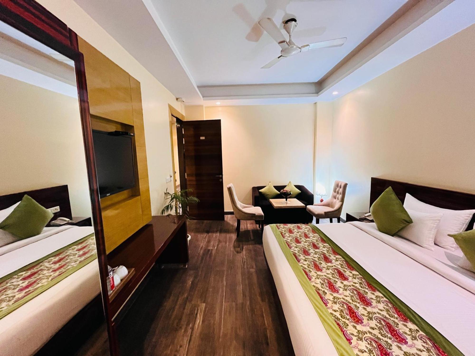 Hotel Banz Near Indira Gandhi Airport Delhi New Delhi Buitenkant foto