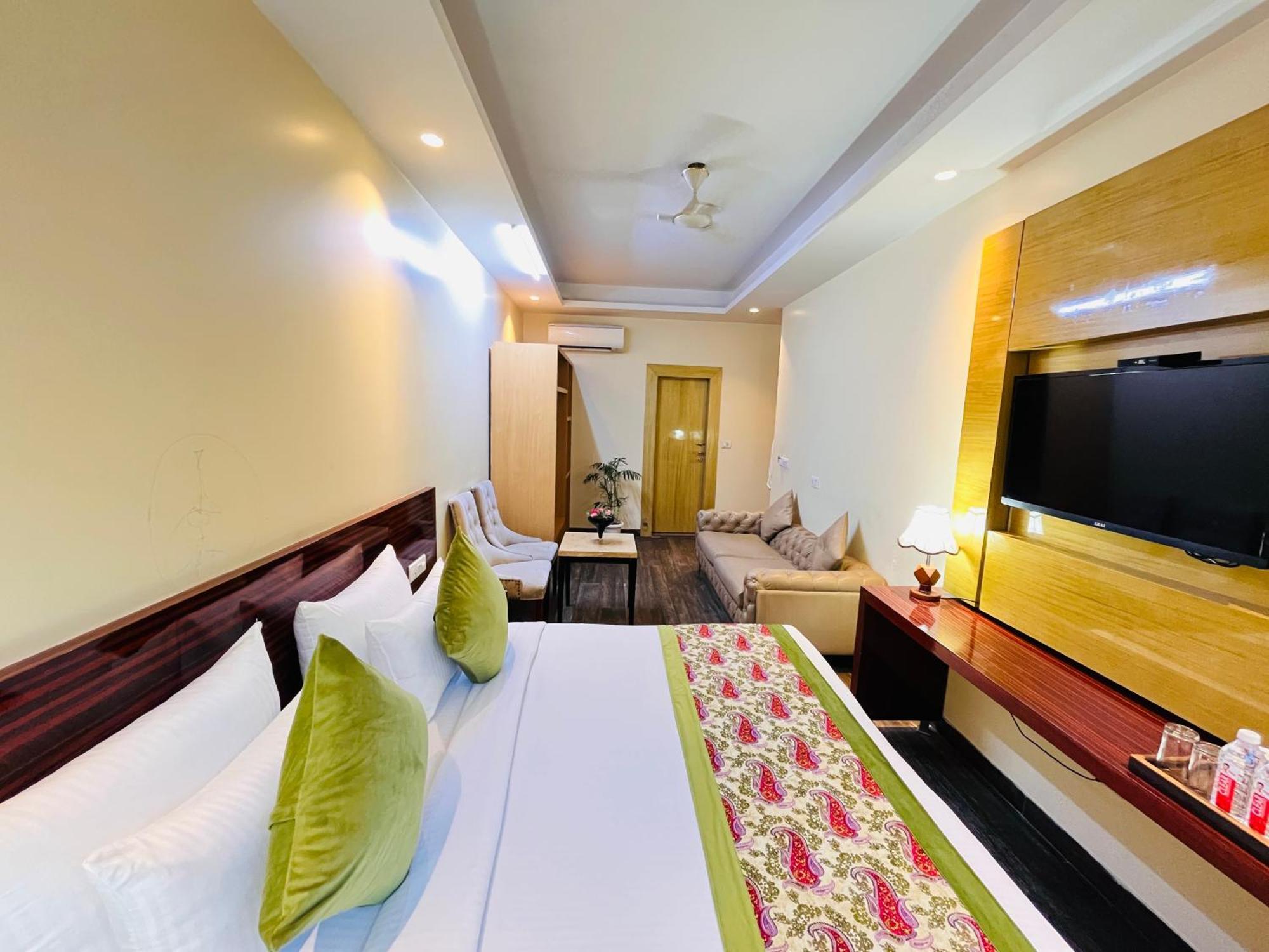 Hotel Banz Near Indira Gandhi Airport Delhi New Delhi Buitenkant foto