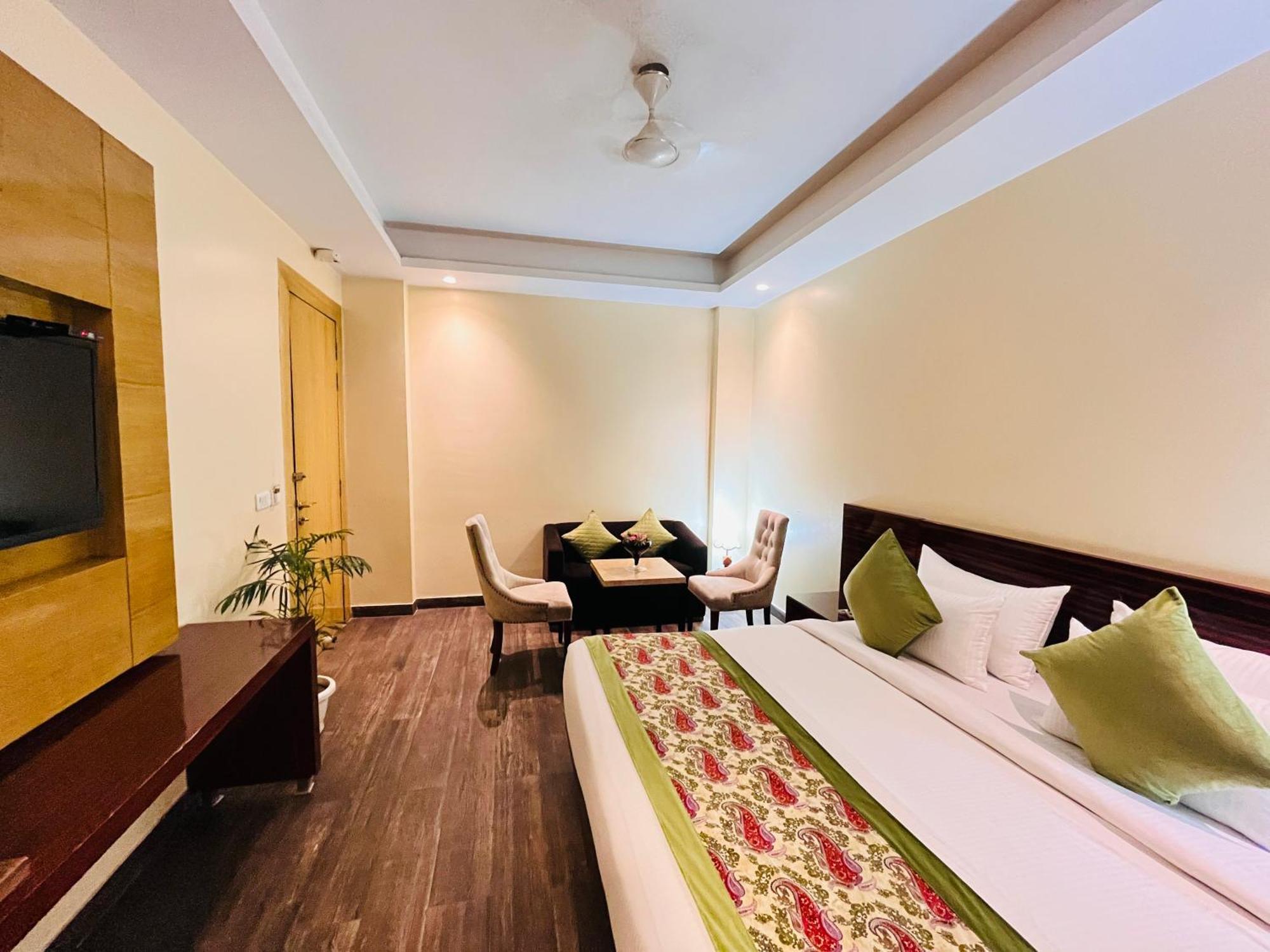 Hotel Banz Near Indira Gandhi Airport Delhi New Delhi Buitenkant foto