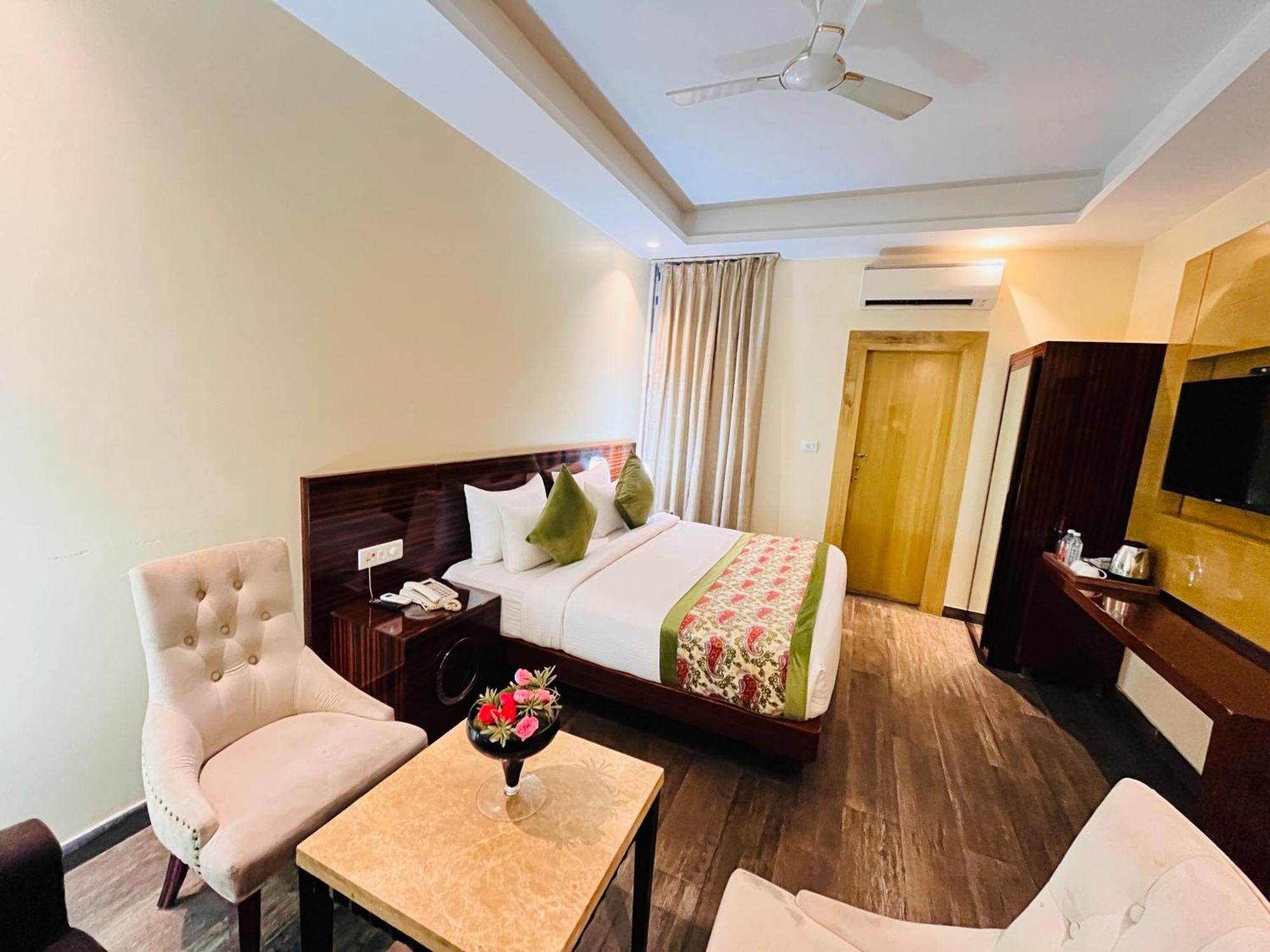Hotel Banz Near Indira Gandhi Airport Delhi New Delhi Buitenkant foto