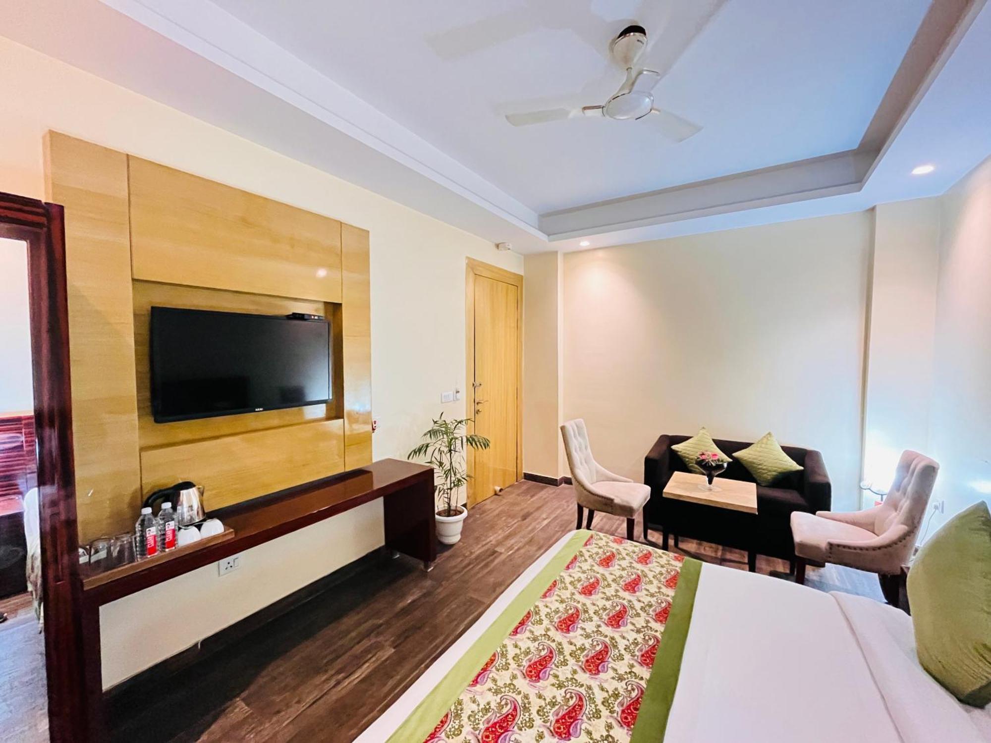 Hotel Banz Near Indira Gandhi Airport Delhi New Delhi Buitenkant foto