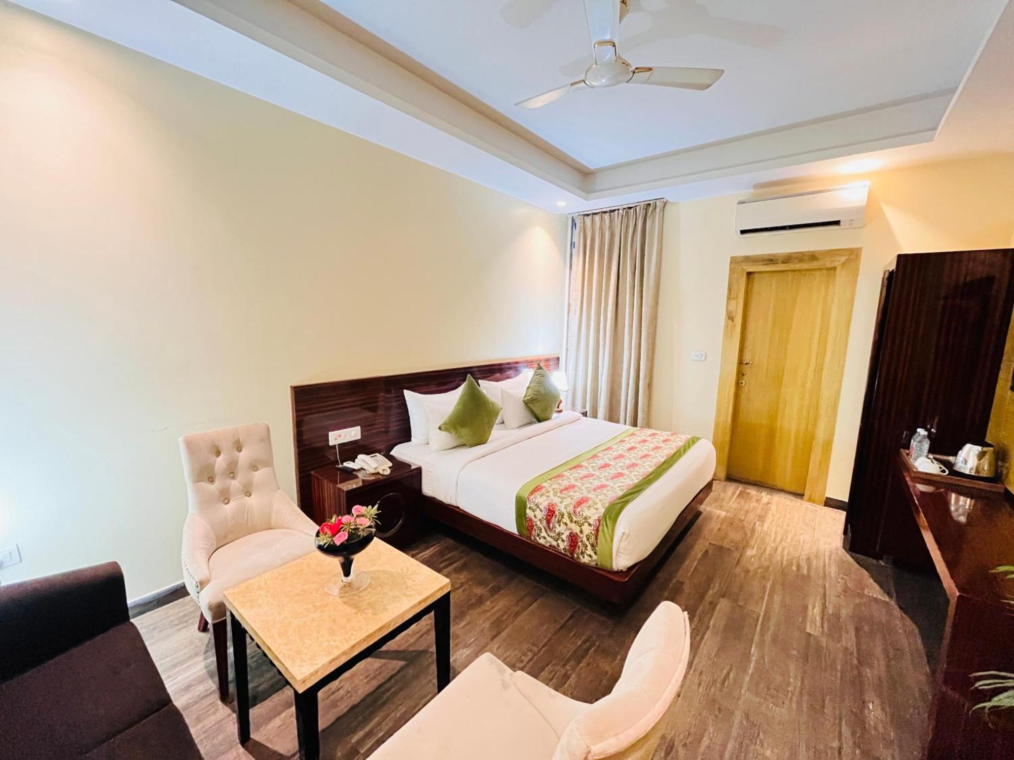 Hotel Banz Near Indira Gandhi Airport Delhi New Delhi Buitenkant foto