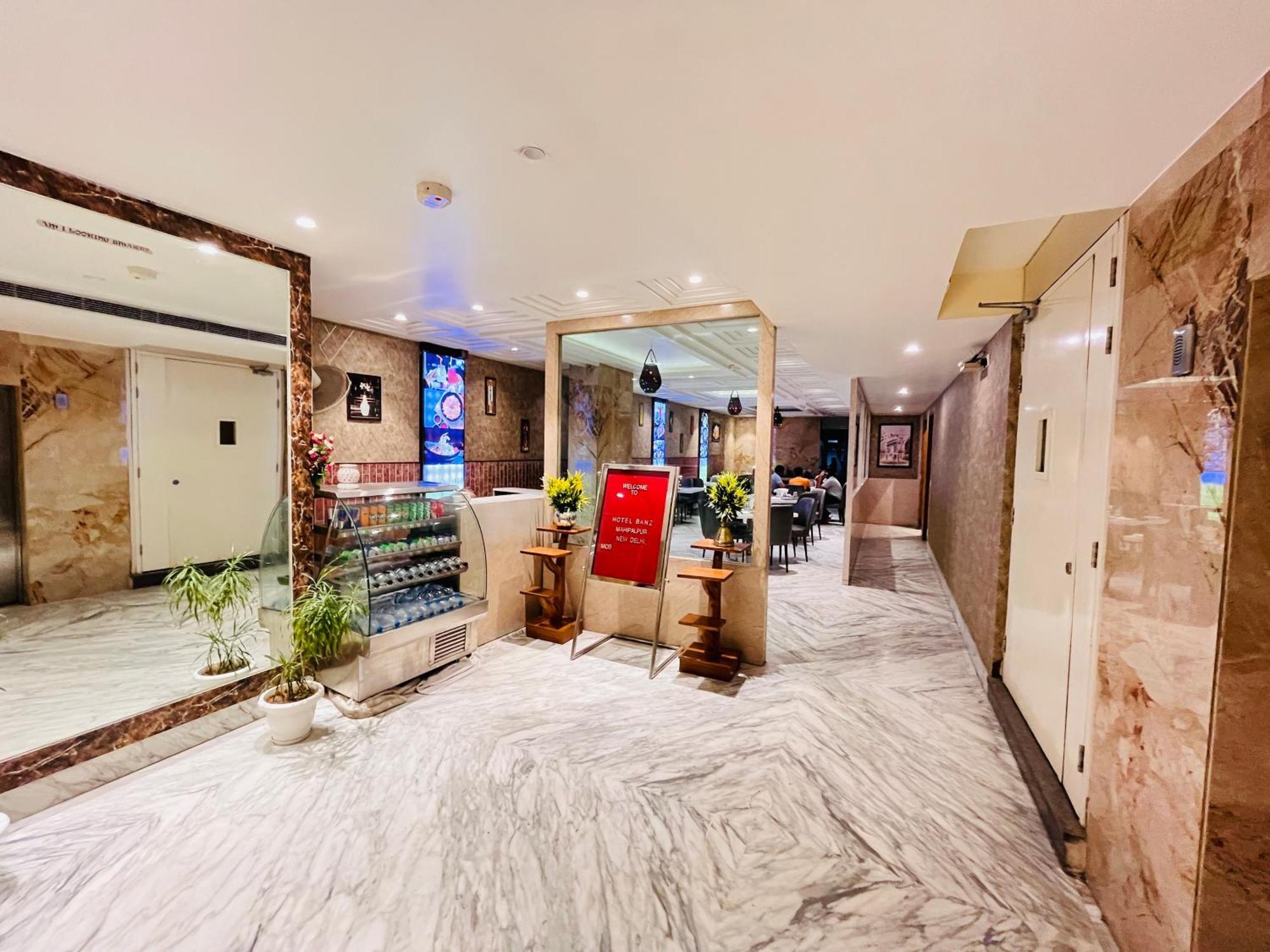 Hotel Banz Near Indira Gandhi Airport Delhi New Delhi Buitenkant foto